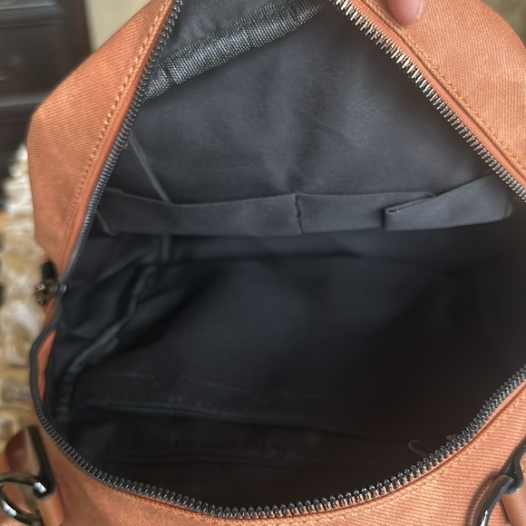 Fashion Back Pack - Picture 8 of 13